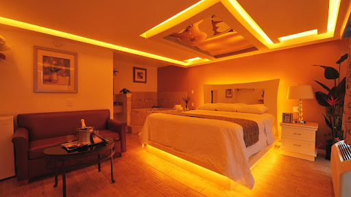 Romantic Inn & Suites