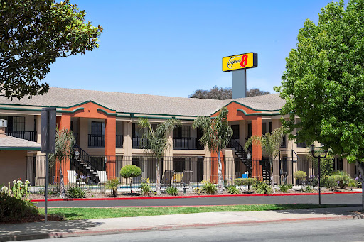 Super 8 by Wyndham Salinas