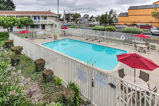 Motel 6