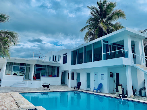Ventana al Atlantico at 681 Ocean Drive