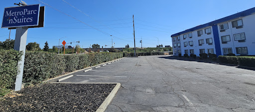 MetroParc 'nSuites