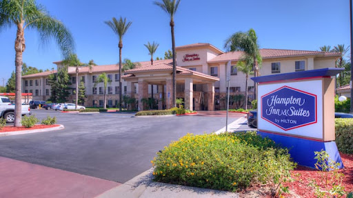 Hampton Inn & Suites Ontario