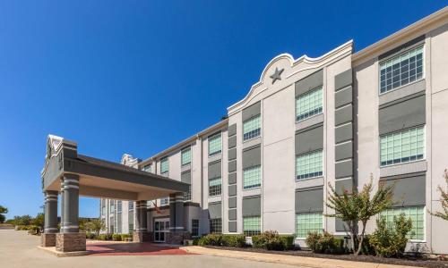 Super 8 Wyndham San Antonio cerca del Alamodome – Hotel económico y cómodo