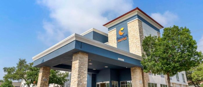 Comfort Suites Medical Center cerca de Six Flags: Hotel con servicios médicos