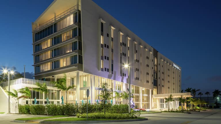 Hotel DoubleTree by Hilton Miami Doral – Elegancia y comodidad en el corazón de Miami