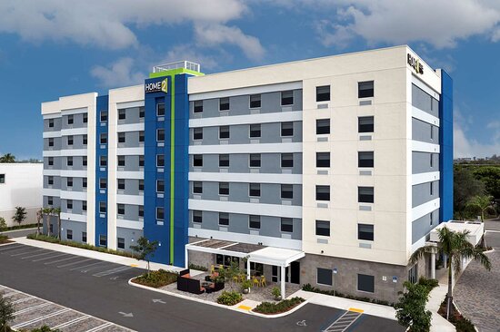 Home2 Suites by Hilton Miami Doral West Airport – Hotel moderno cerca del aeropuerto, piscina y suites con cocina