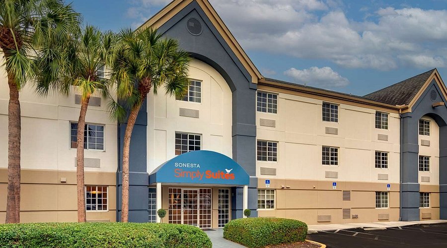 Sonesta Simply Suites Miami Airport Doral – Hotel cerca del aeropuerto, habitaciones modernas y servicio 5 estrellas