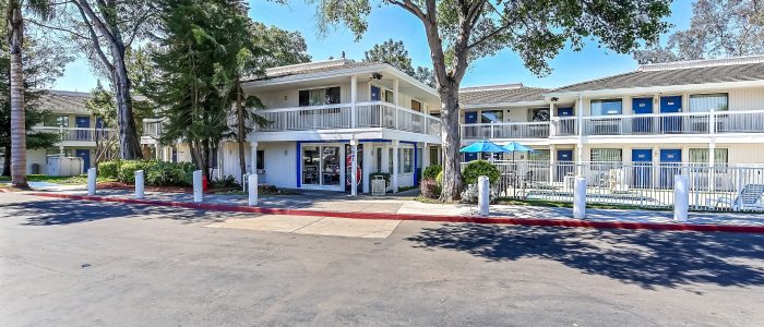 Motel 6 Oakland CA – Embarcadero: Alojamiento económico cerca del puerto