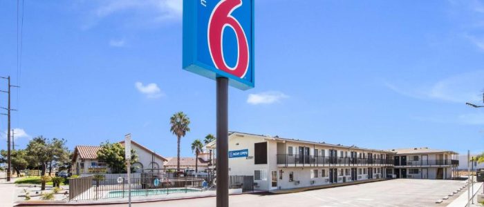 Motel 6 Moreno Valley – Cerca de Riverside y March Air Base | Alojamiento económico