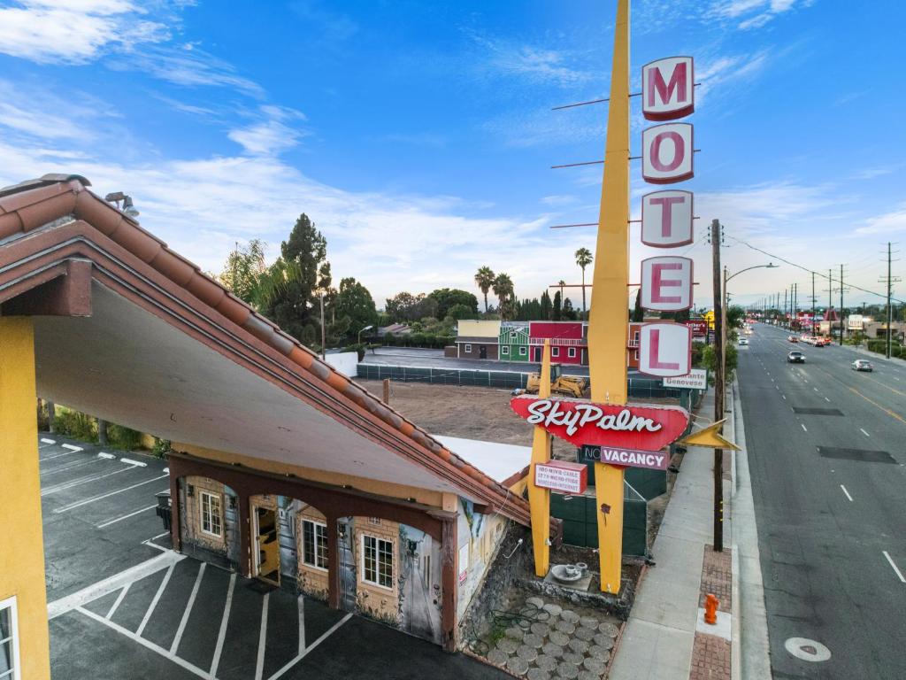 Sky Palm Motel – Hotel boutique con vista al cielo y palmeras, alojamiento de lujo en la ciudad