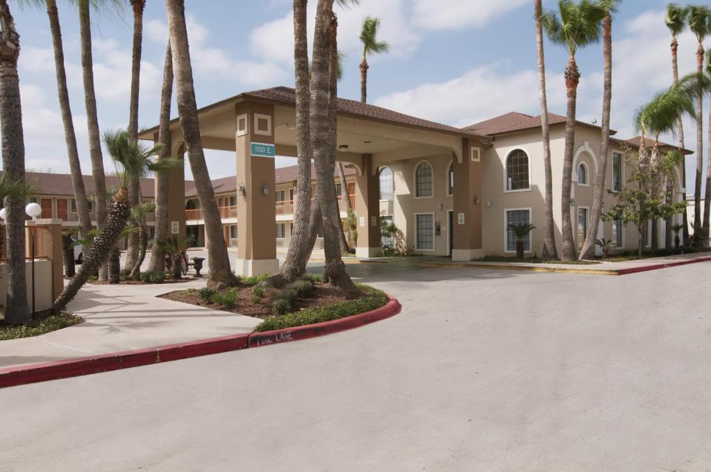 Texas Inn & Suites Pharr – San Juan: Hotel con habitaciones modernas y ofertas cerca de la frontera
