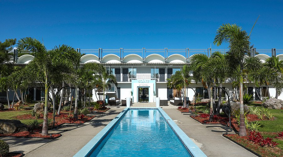 Hotel Solace by the Sea: lujo frente al mar, vistas panorámicas y descanso perfecto