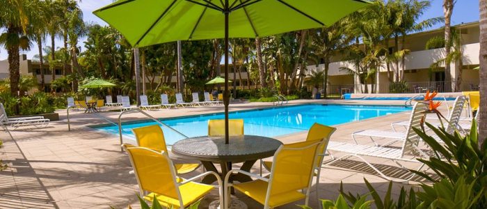 Lemon Tree Inn – Hotel Boutique en la Costa, Habitaciones con Vista al Mar y Servicios de Spa