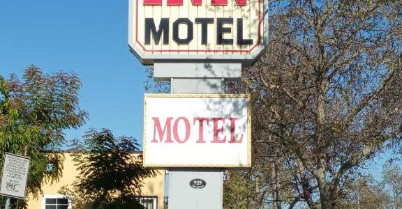 Pomona Inn Motel – Hotel Boutique en Pomona, CA | Habitaciones Modernas y Parking Gratis