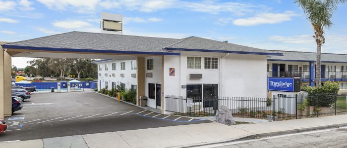 Travelodge by Wyndham Fairplex Pomona – Hotel cómodo y moderno en Pomona, CA