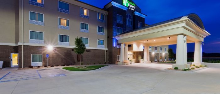Holiday Inn Express & Suites Salinas – IHG | Hotel cómodo, moderno y cerca del centro