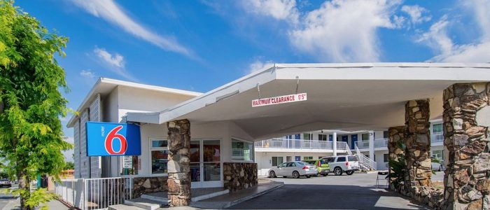 Motel 6 San Bernardino Centro – Alojamiento económico, cómodo y seguro
