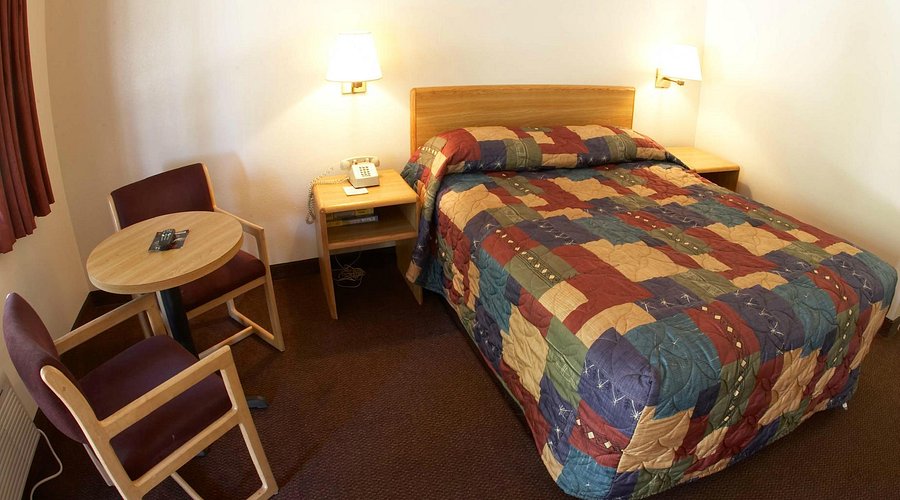E-Z 8 Motel San José I – Alojamiento económico y cómodo en San José
