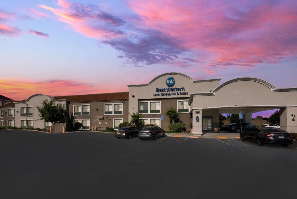 Hotel Best Western Lanai Garden Inn & Suites: comodidad, lujo y ubicación perfecta