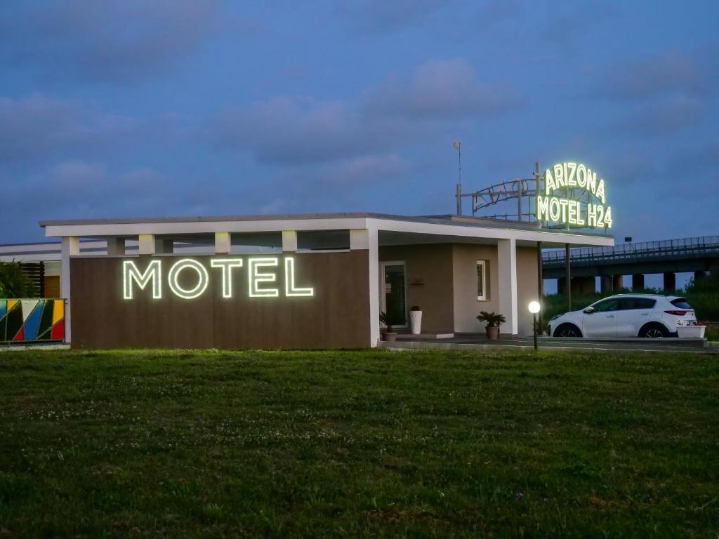 Foto del motel en Arizona: comodidad y estilo del desierto