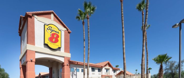 Super 8 Wyndham Tucson – Área Grant Road, AZ | Hotel económico cerca de atracciones