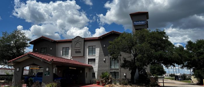 Travelodge by Wyndham Houston Cy‑Fair – Hotel económico cerca del centro, Wi‑Fi gratis y desayuno incluido
