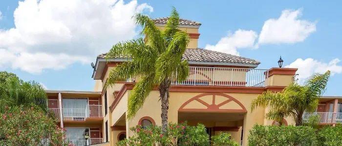 Hotel Howard Johnson by Wyndham Tropical Palms en Kissimmee – Alojamiento tropical y comodidad