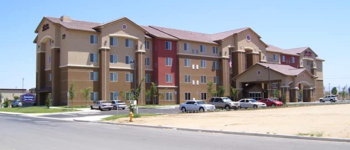 Hotel Hampton Inn & Suites Bakersfield North Airport - Confort y ubicación cerca del aeropuerto