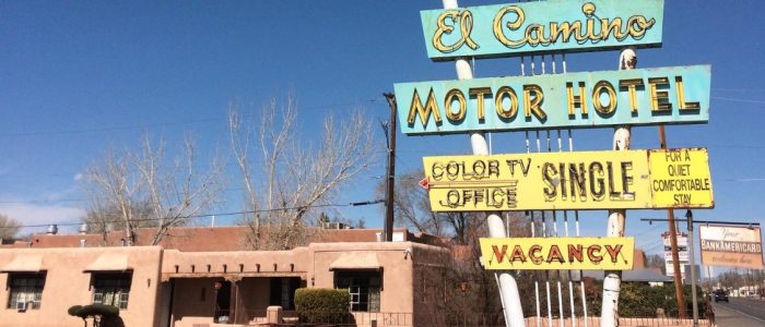 El Camino Motel: Foto panorámica del icónico motel en la Ruta 66 – Viaje por carretera