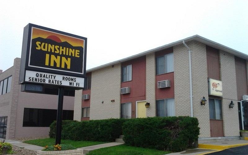 Sunshine Inn Motel – Hotel económico y acogedor en la playa con habitaciones cómodas