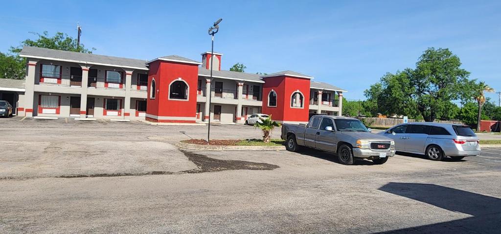 Econo Inn San Antonio Texas: Cerca de Lackland AFB y SeaWorld – Hotel Económico y Confortable